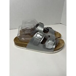 CUSHIONAIRE Women's Lane Cork Leather Footbed Comfort Sandals Silver Size 9.5